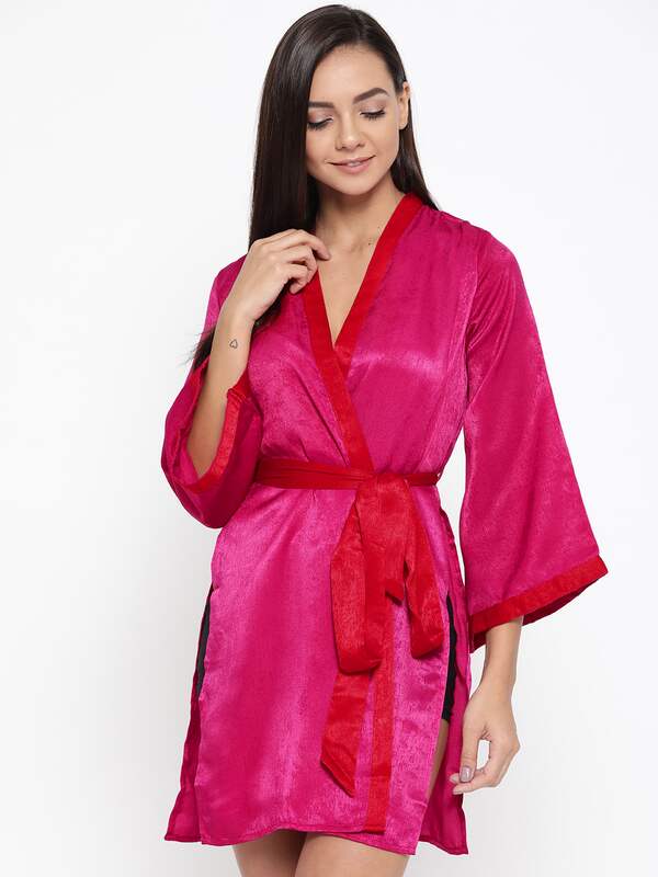 How to Get the Most Out of Your Women’s Silk Robe