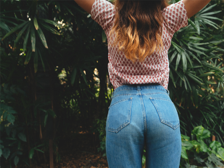 How to Style Yourself While Wearing Faux Leather Pants